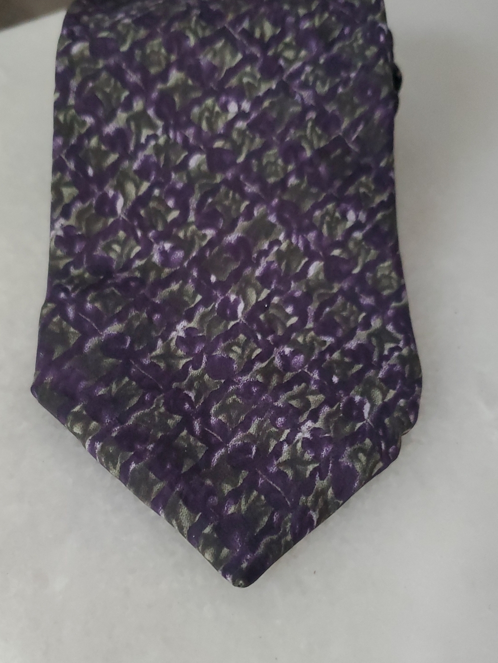 Men's Purple Patterned Tie - Textured Floral Design